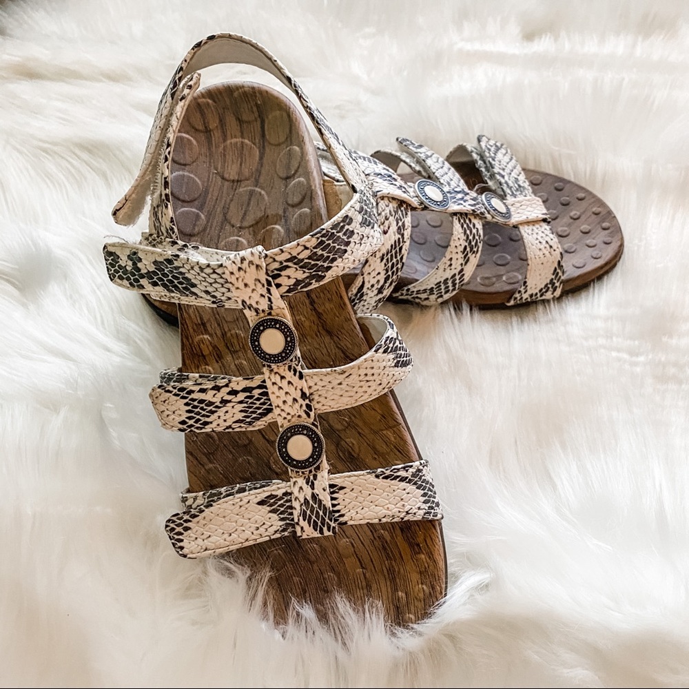 Vionic Women’s Sandals